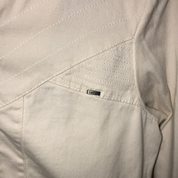 Short Bench Jacket - Picture 3 of 4